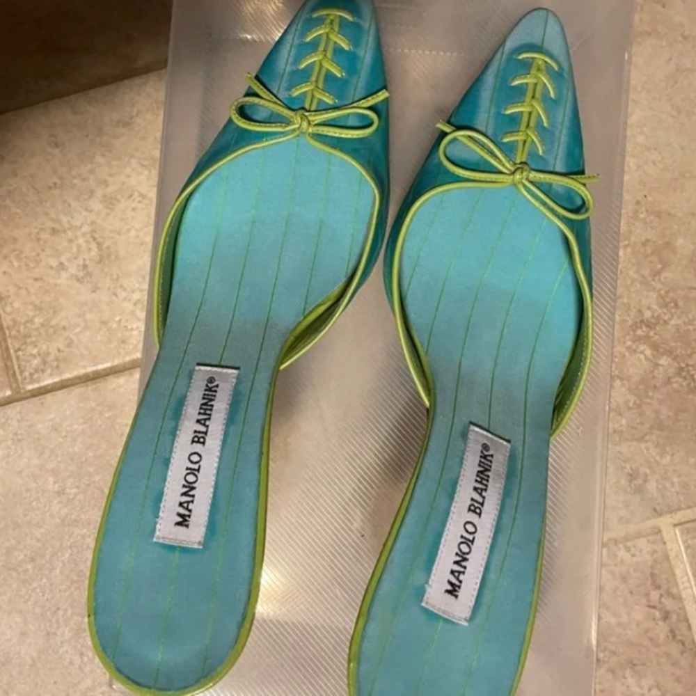 Manolo Blahnik kitten heels